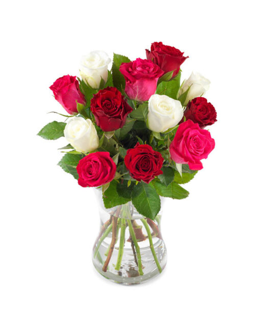 Snittblomster * Buketter - Superromantisk bukett fylt med røde, rosa og kremfargede roser